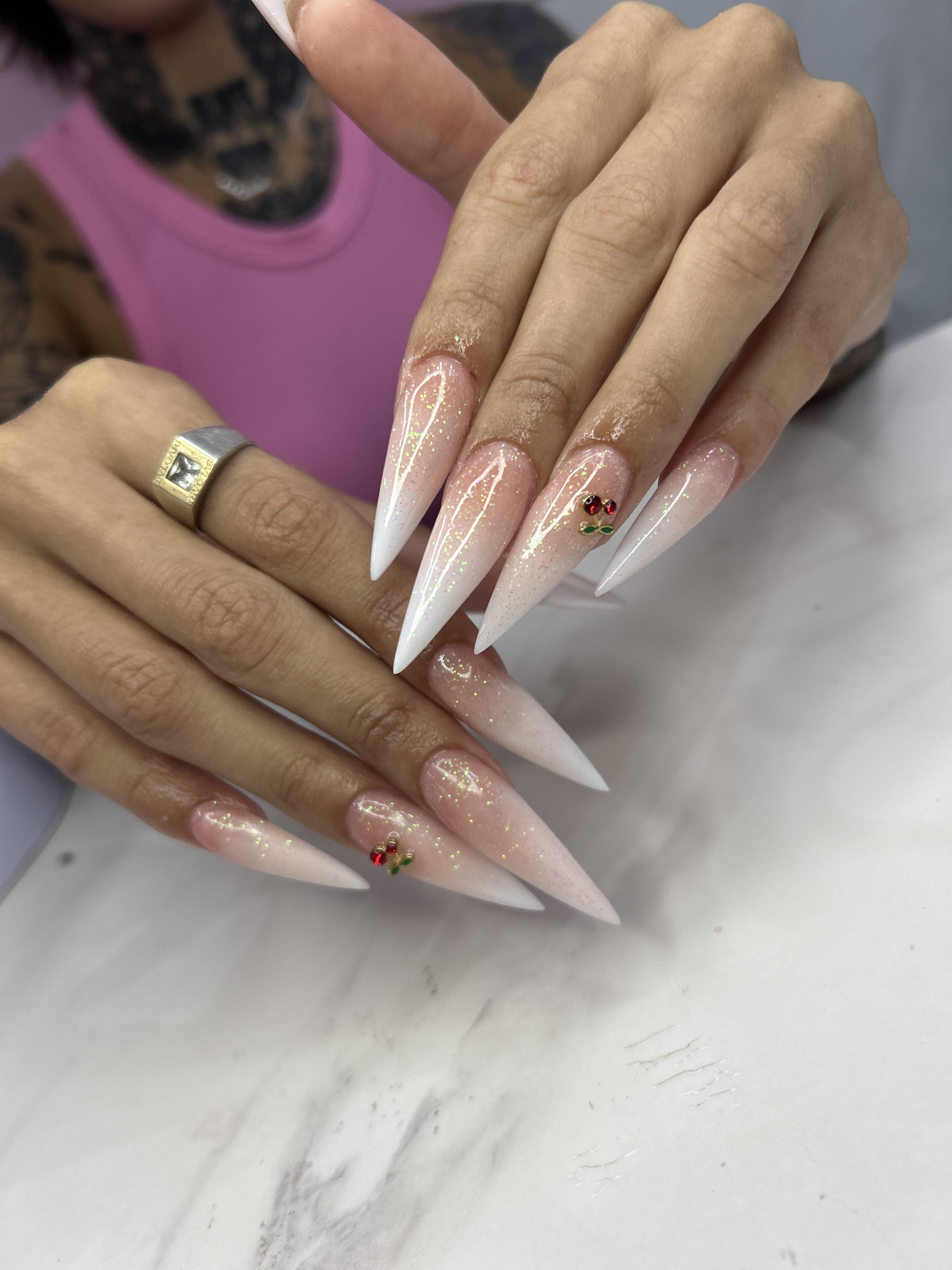 Trabajo de uñas 8